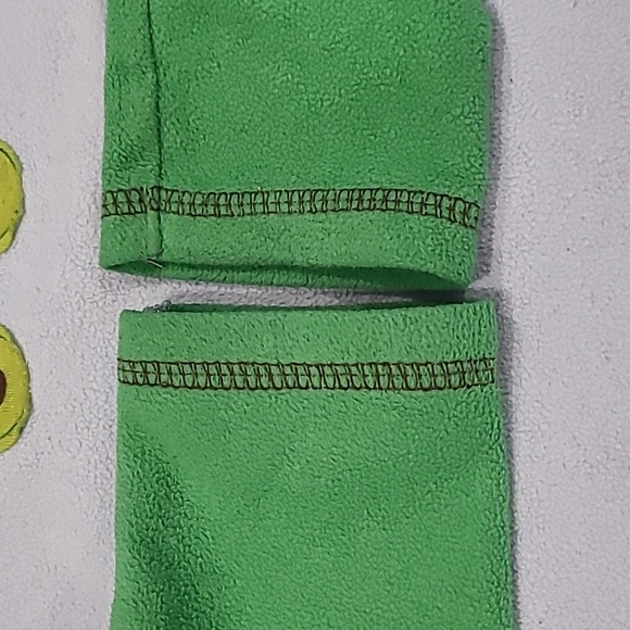 Dinosaur & Cars Pajamas Set Size 4T - Picture 4 of 6